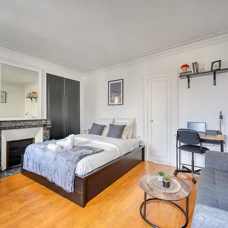 Daire L'auguste - 10mn Paris - Proche Gare